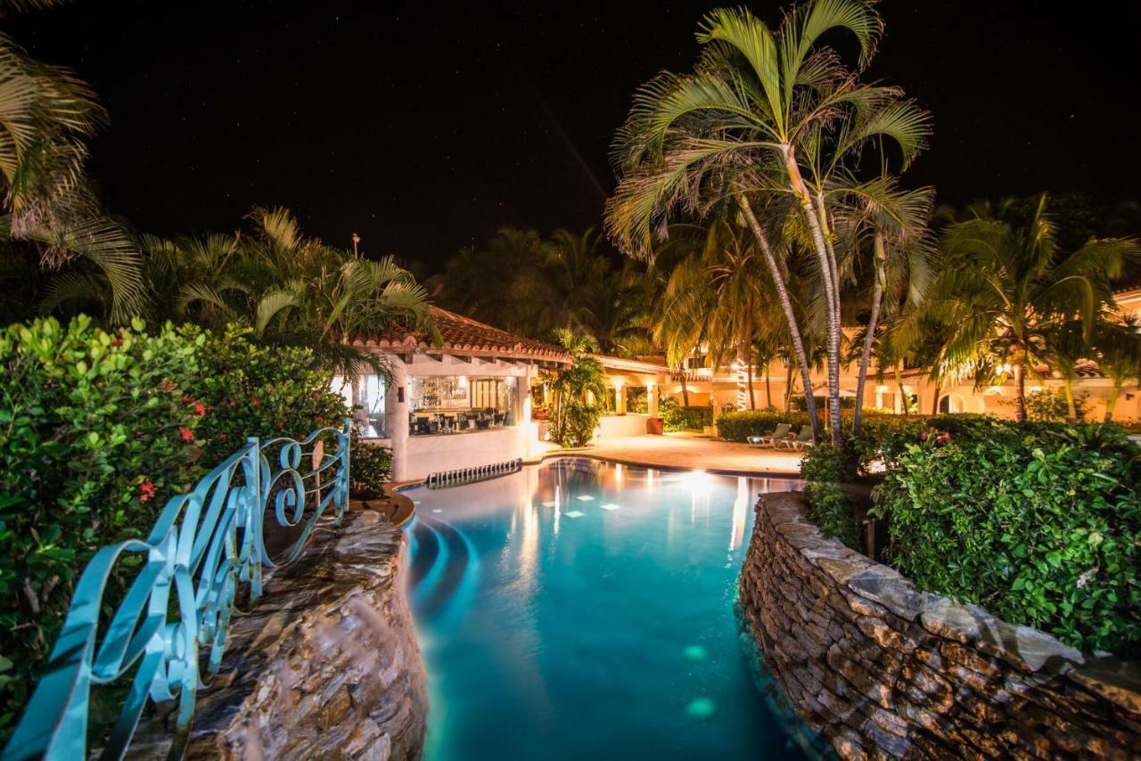 Mayan Princess Beach & Dive Resort West Bay Exterior foto